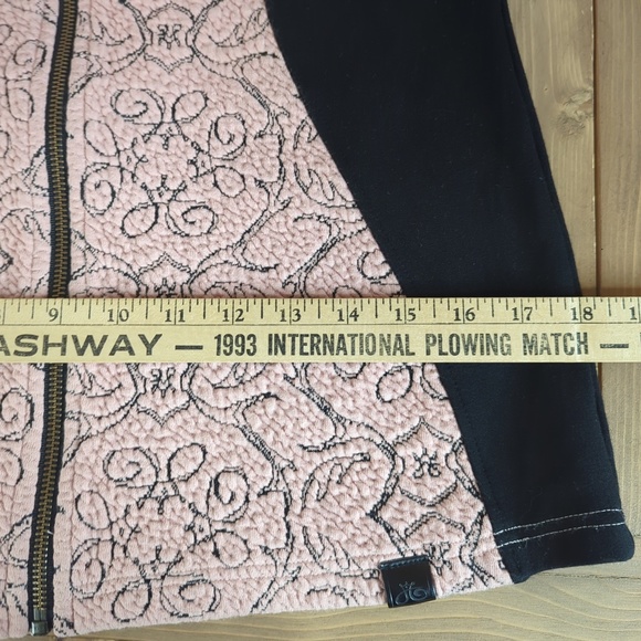 Tonia Debellis Pink and Black Full Zip Hoodie Jacket - Picture 10 of 15